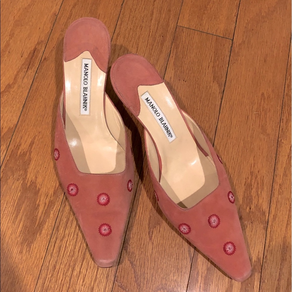 Vintage Manolo Blanhnik